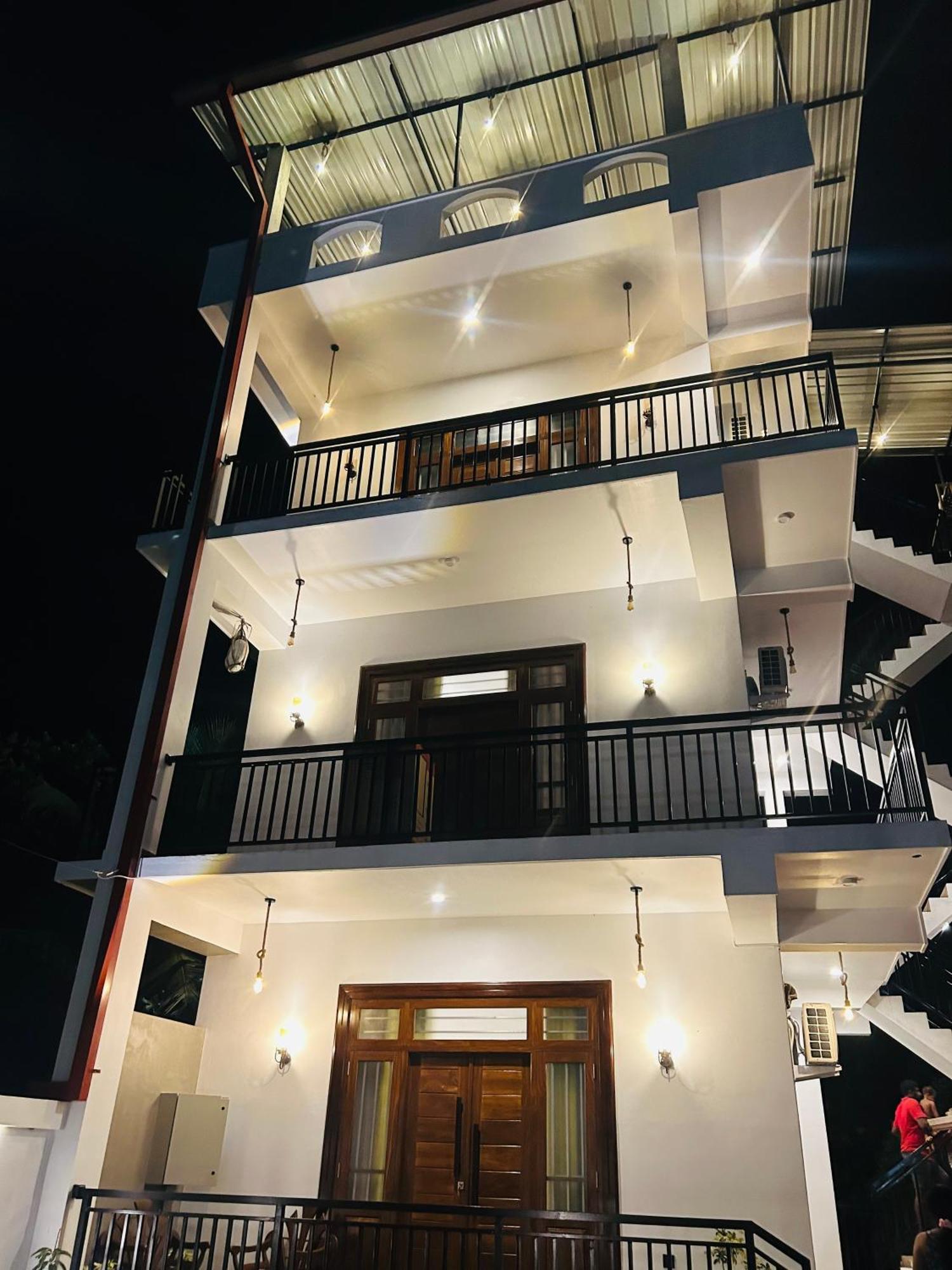 Yelisha'S Place Weligama Exteriör bild
