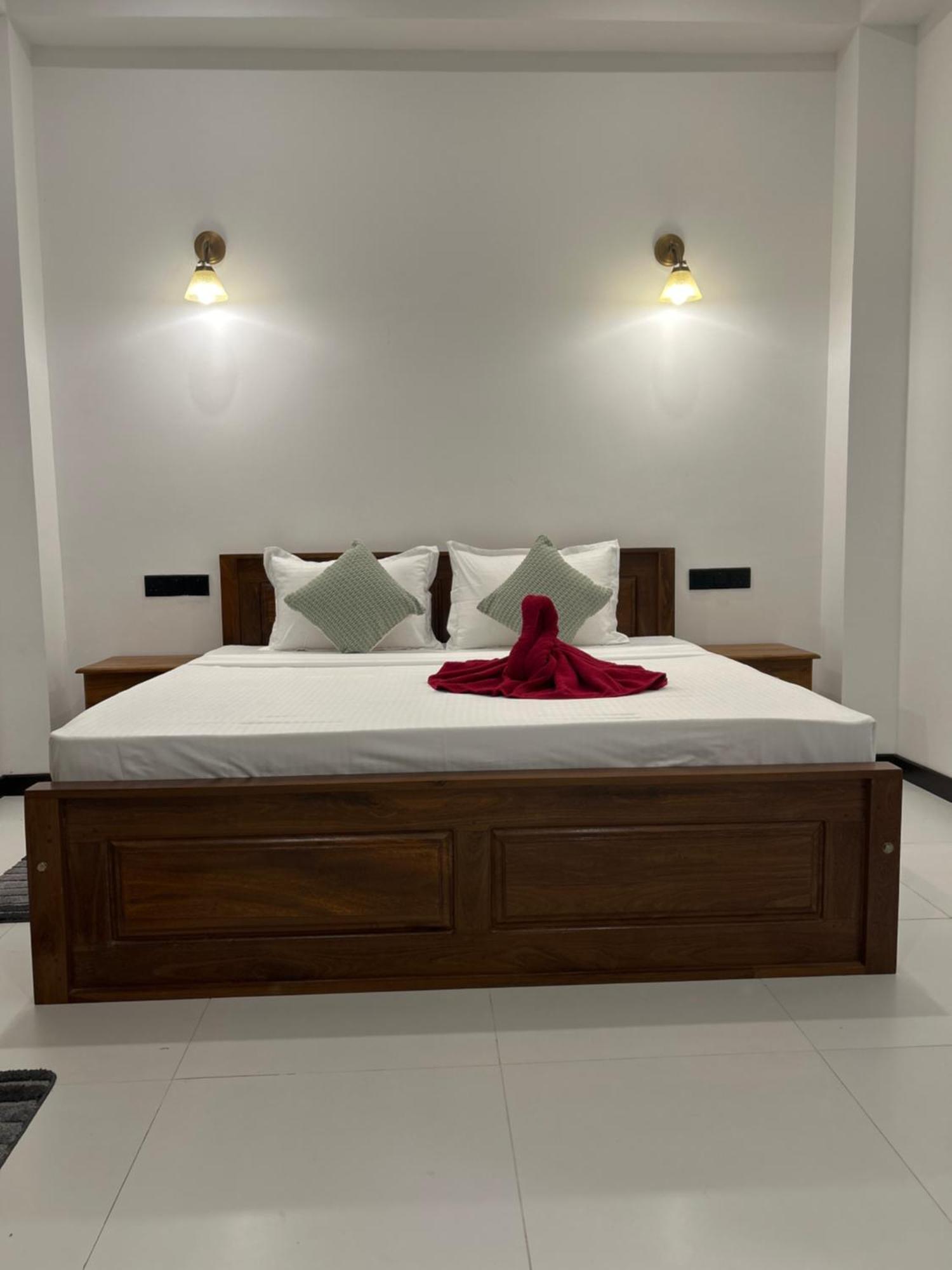 Yelisha'S Place Weligama Exteriör bild