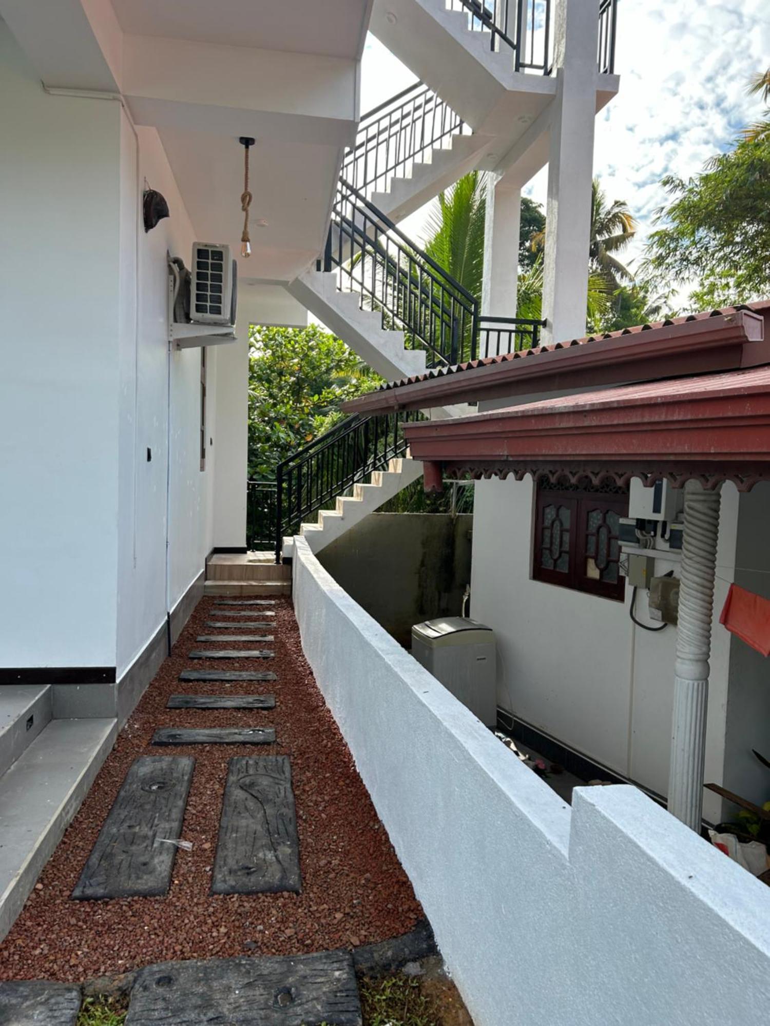 Yelisha'S Place Weligama Exteriör bild