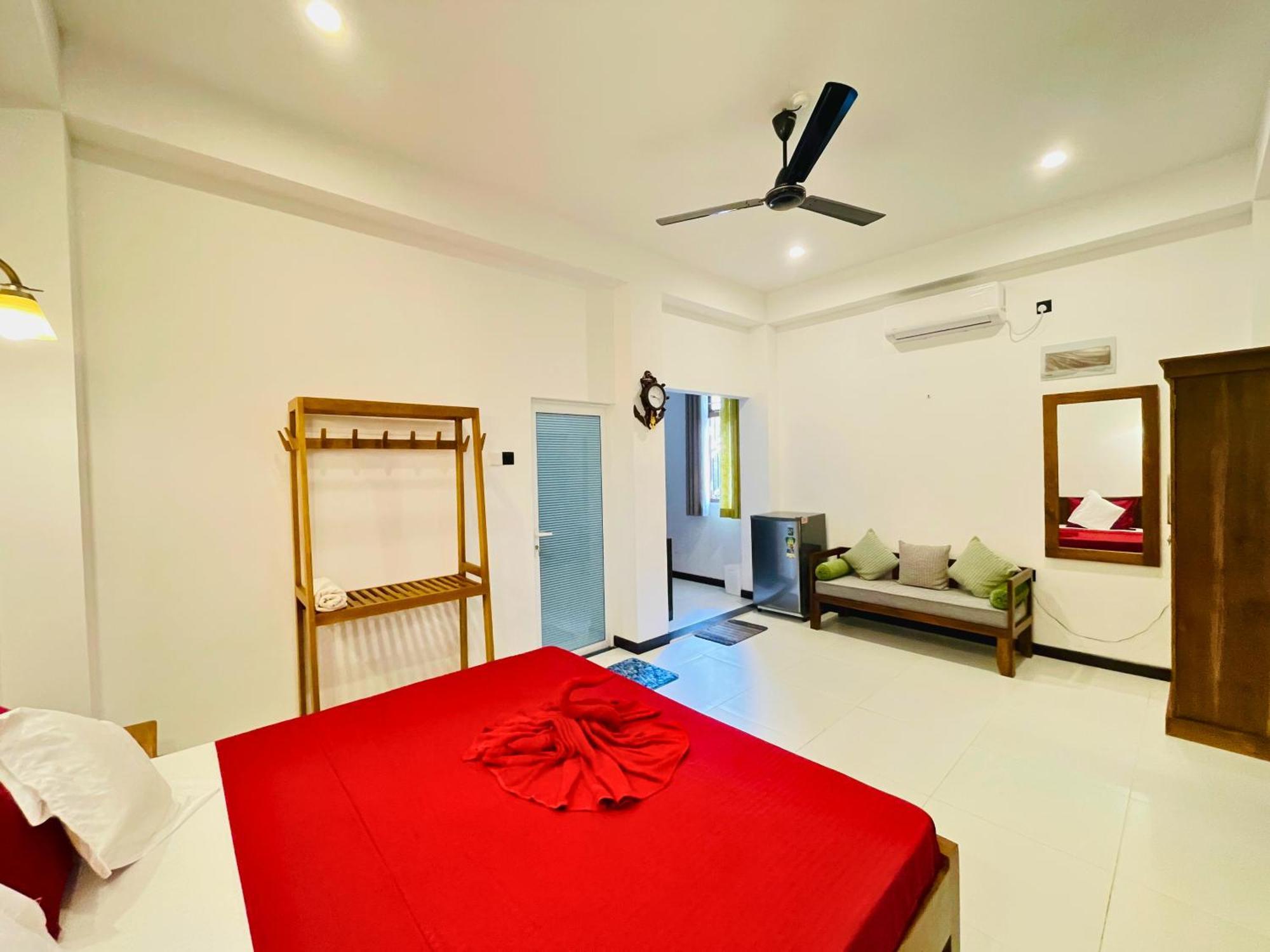 Yelisha'S Place Weligama Exteriör bild