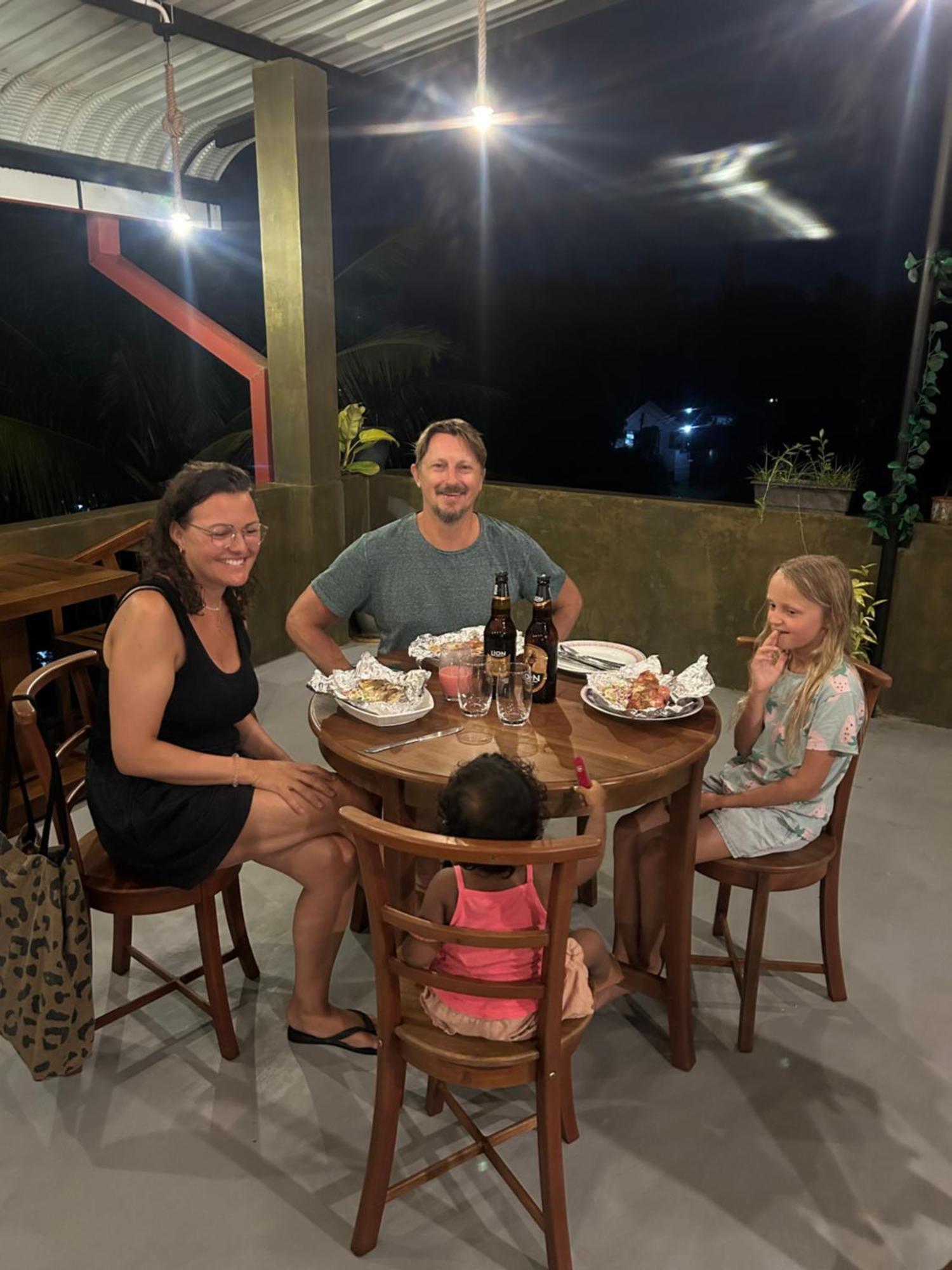 Yelisha'S Place Weligama Exteriör bild